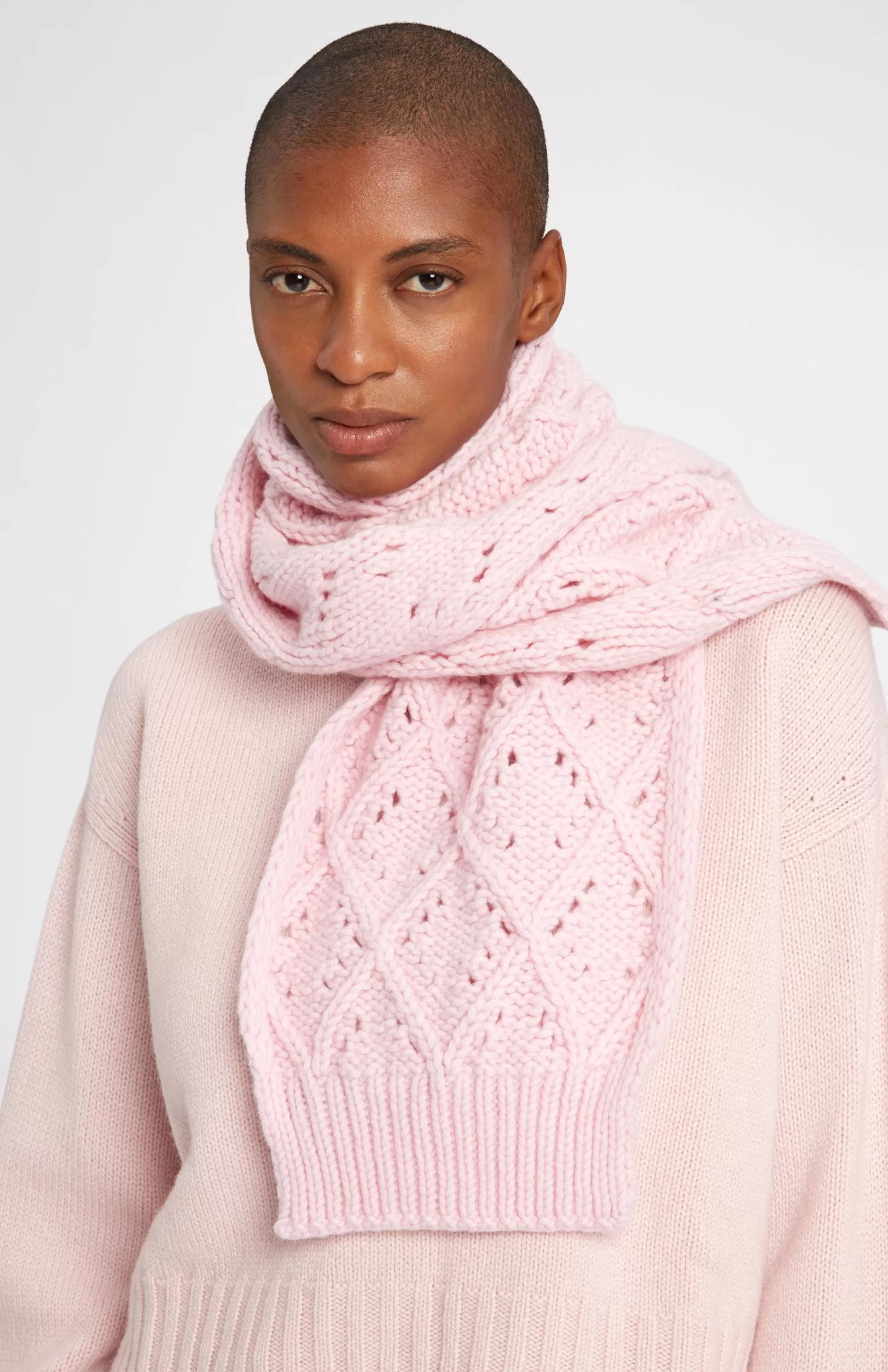 Outlet Allover Diamond Eyelet Stitch Scarf In Powder Pink Men/Women Scarves