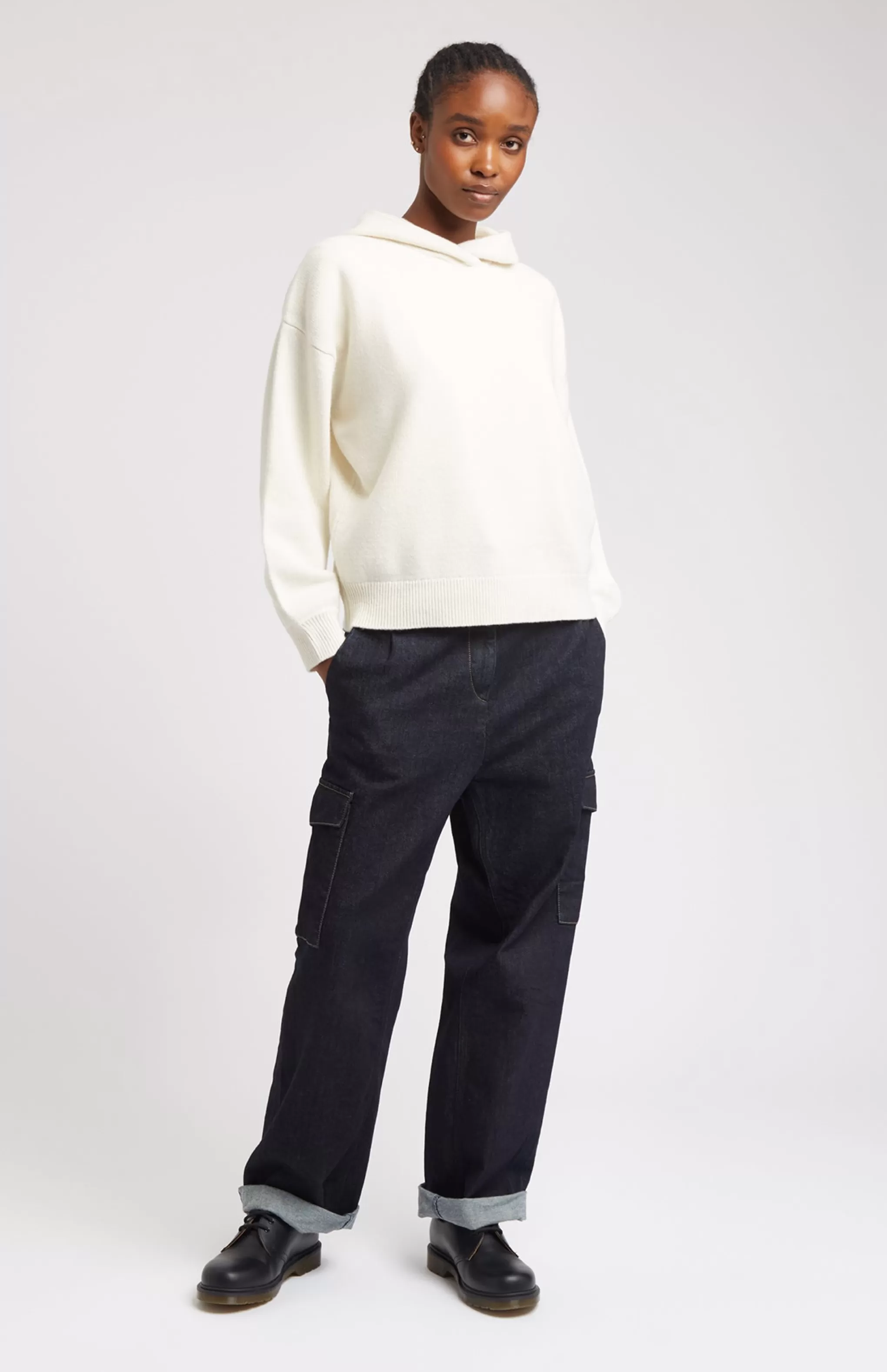 Shop Cashmere Blend Hoodie In Cream Men/Women Loungewear