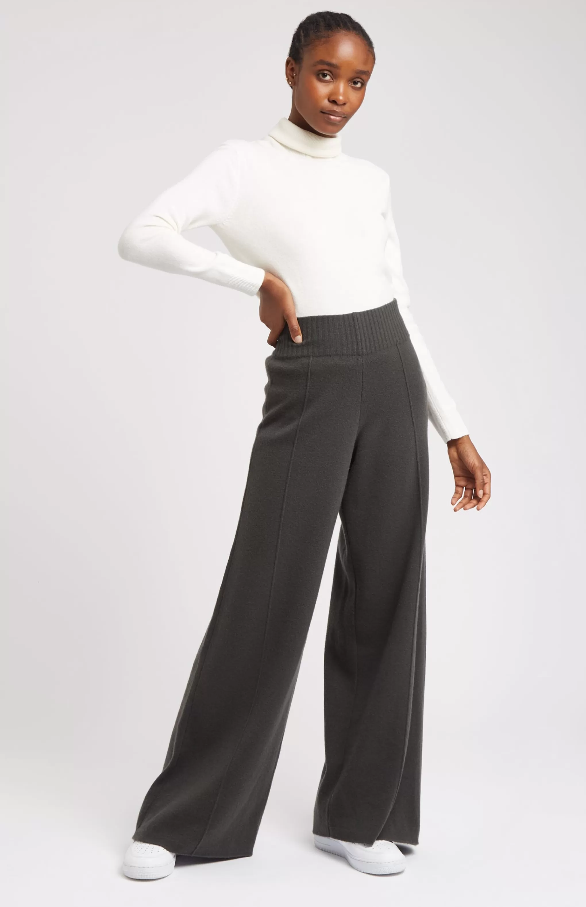 Sale Cashmere Blend Trousers In Dark Khaki Men/Women Trousers