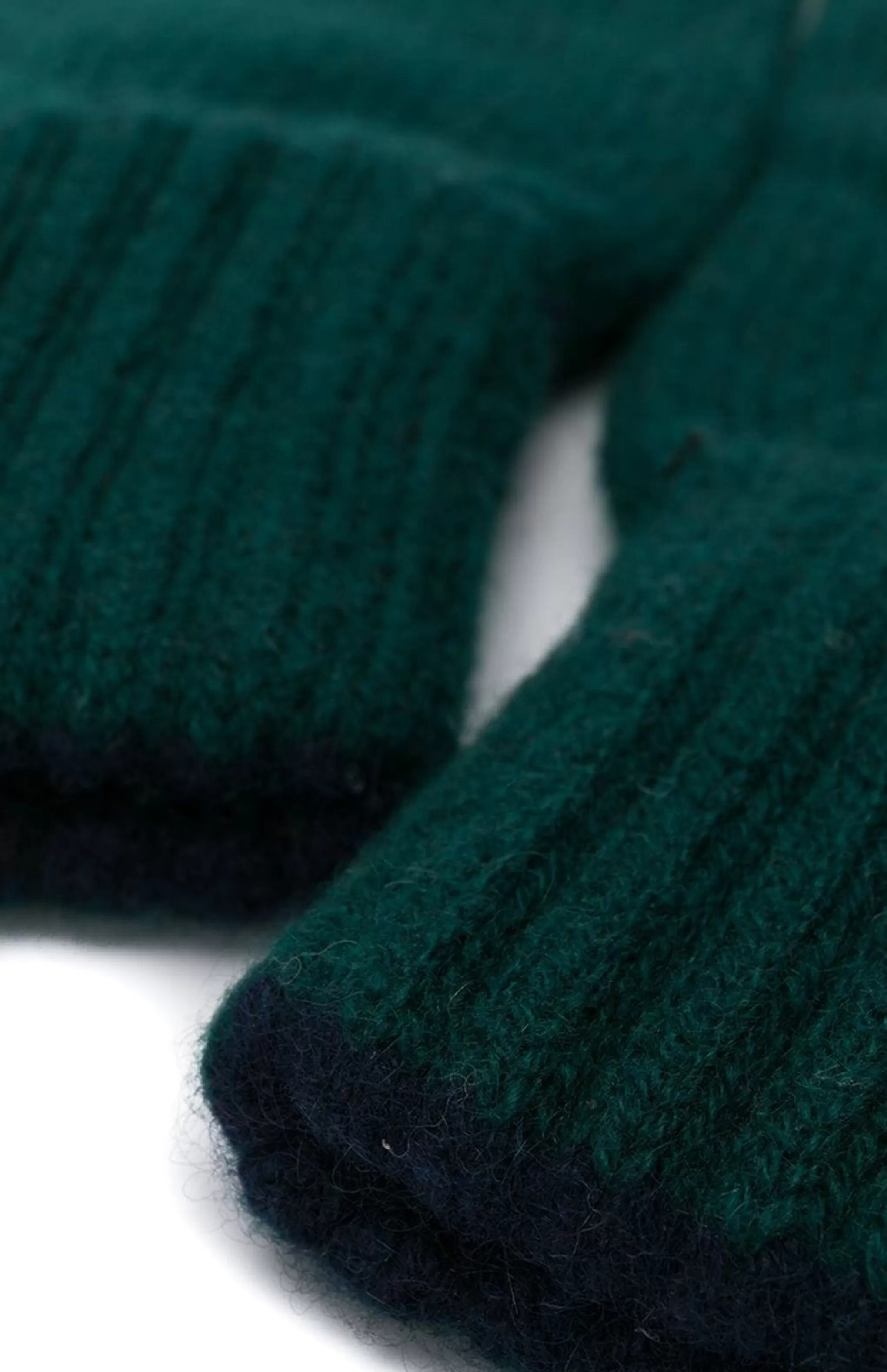 Clearance Cashmere Contrast Cuff In Evergreen Men Gifts for Men