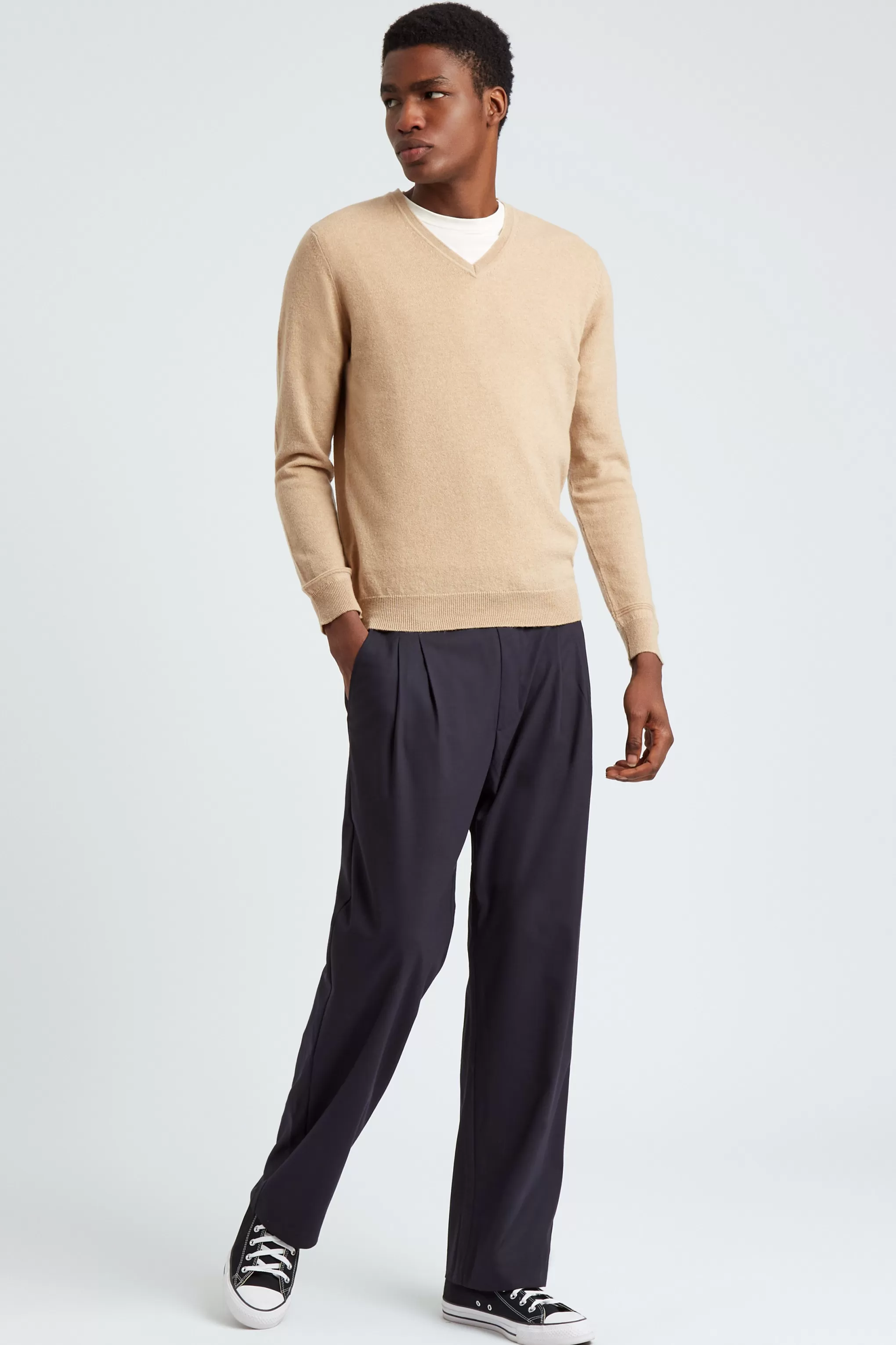 Fashion Classic V Neck Cashmere Jumper In Sand Men Classic Cashmere