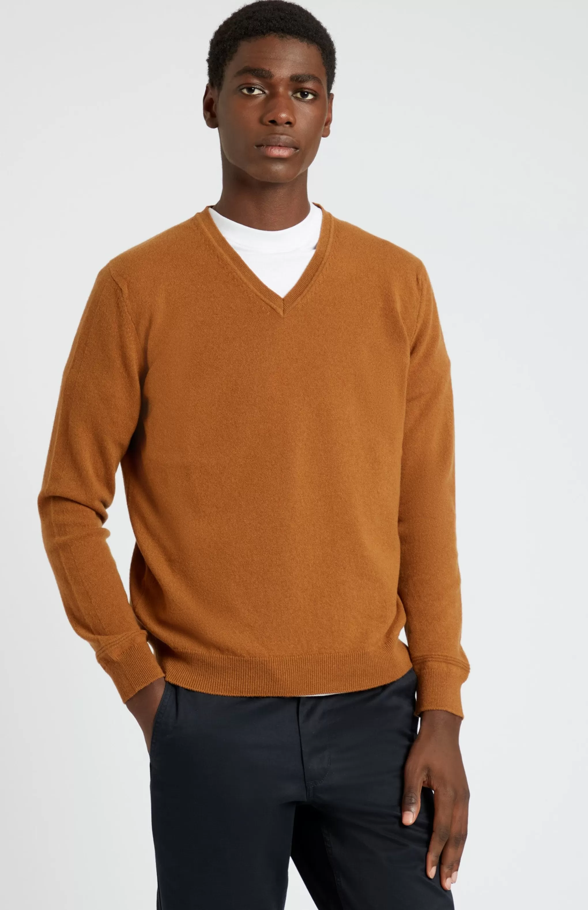 Outlet Classic V Neck Cashmere Jumper In Vicuna Men Classic Cashmere
