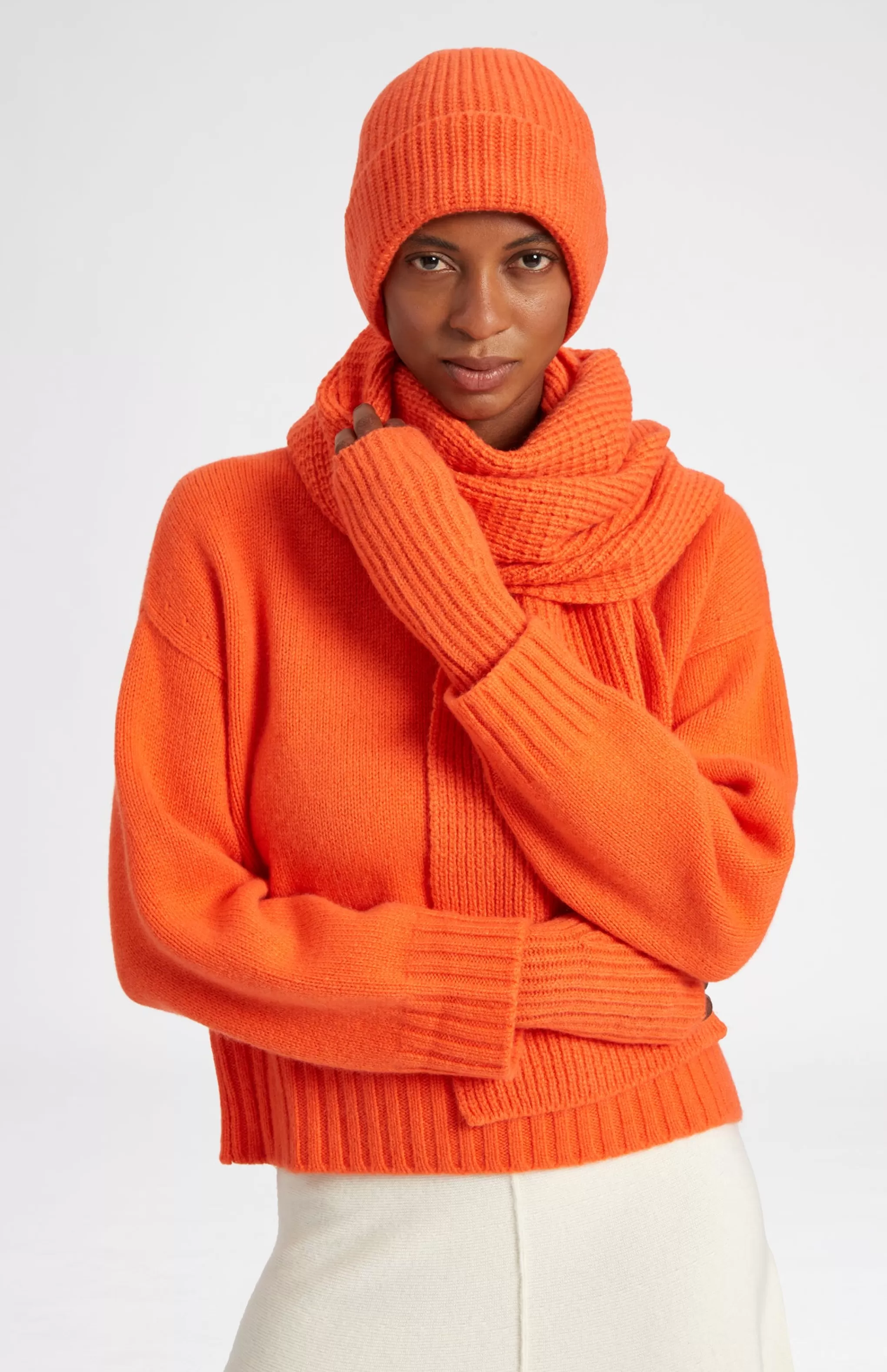 Discount Cosy Cashmere Scarf In A Waffle Stitch In Apricot Orange Men Made in Scotland