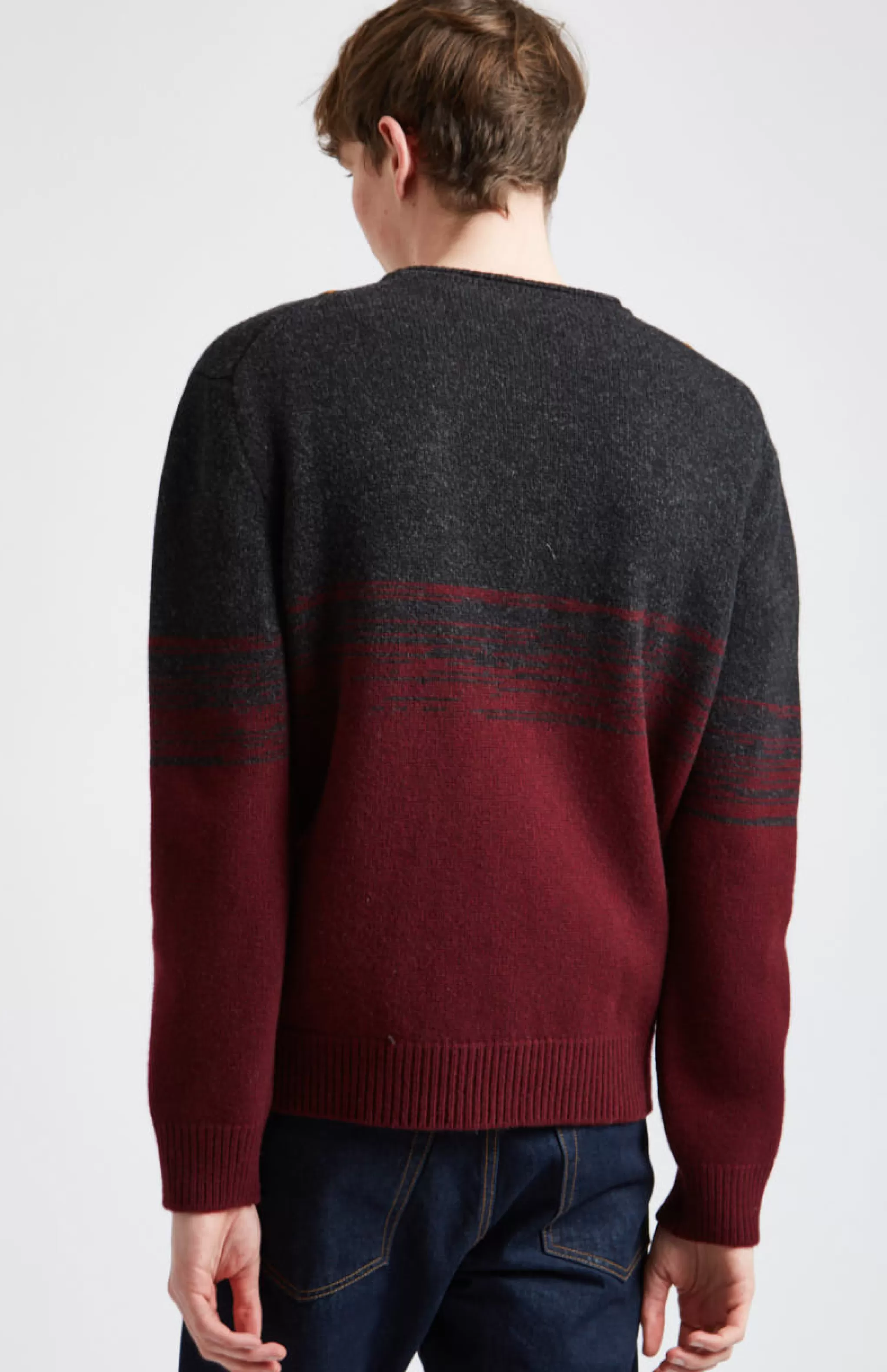 New Lambswool Round Neck Jumper With Argyle Pattern And Degrade Effect In Charocal And Dark Claret Men Round Neck Knits