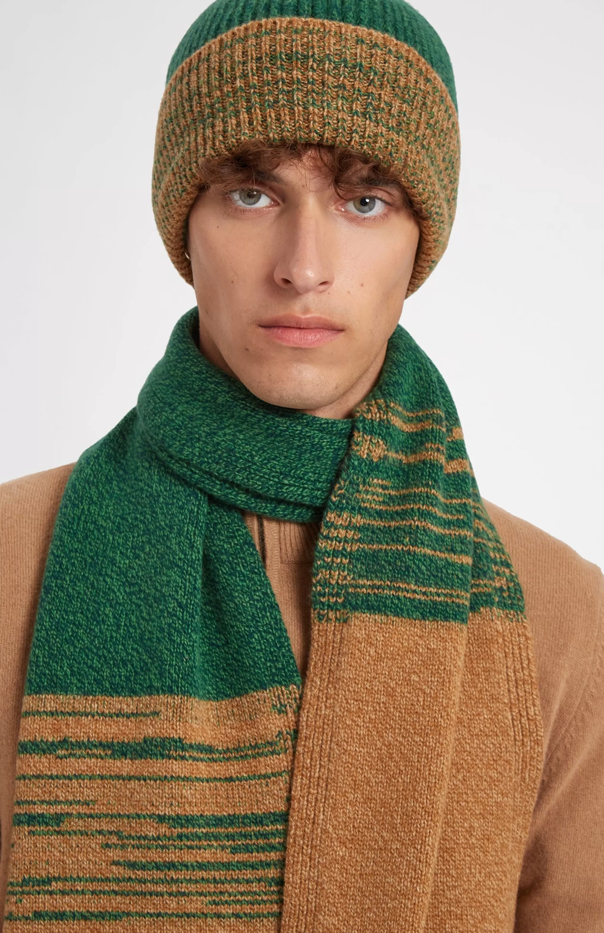 Flash Sale Men's Lambswool Scarf With A Mouline Degrade Effect In Vicuna and Evergreen Men Scarves