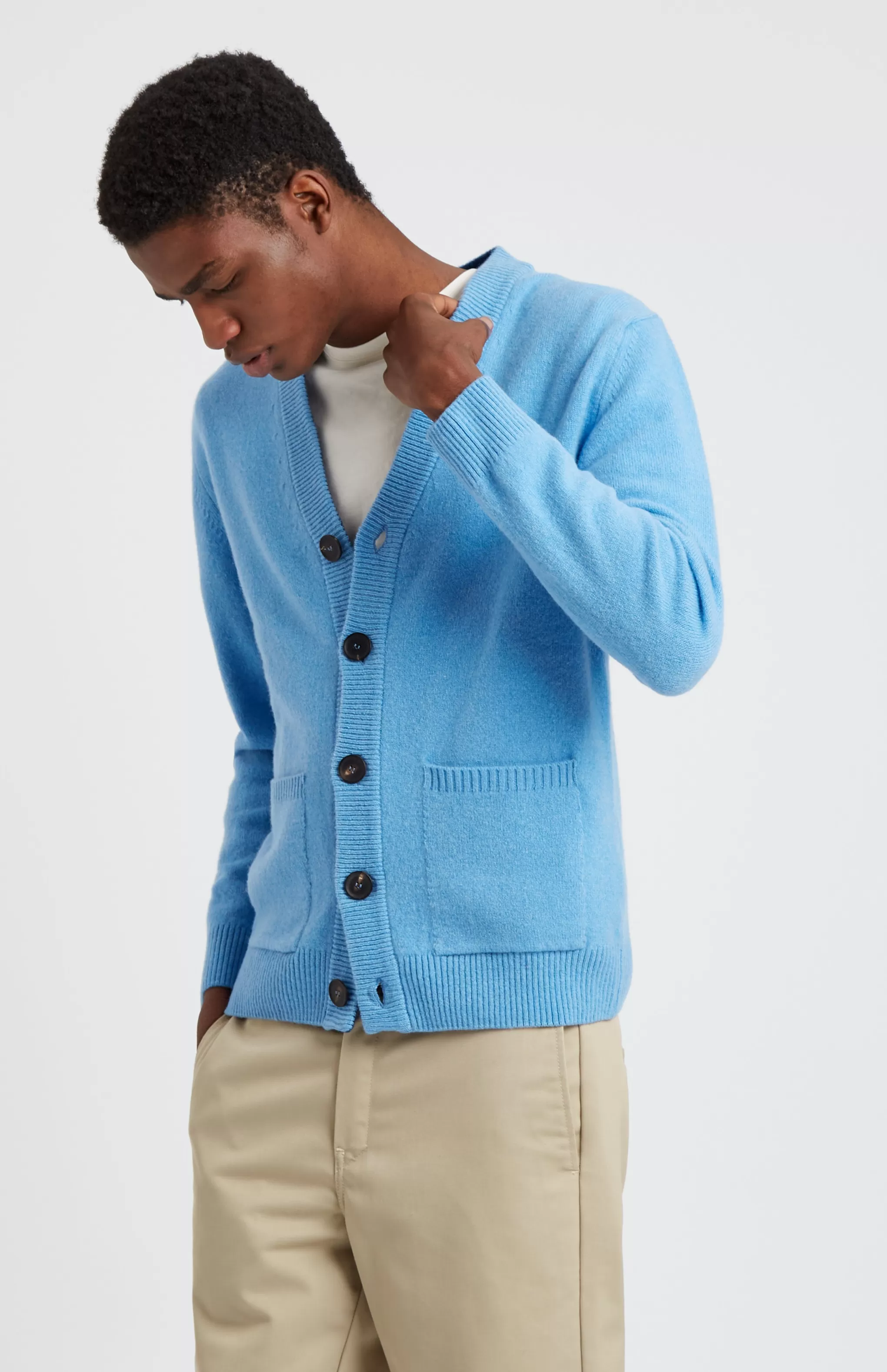 Outlet Men's Lambswool V Neck Cardigan In Azure / Ink Men Medium Weight Knits