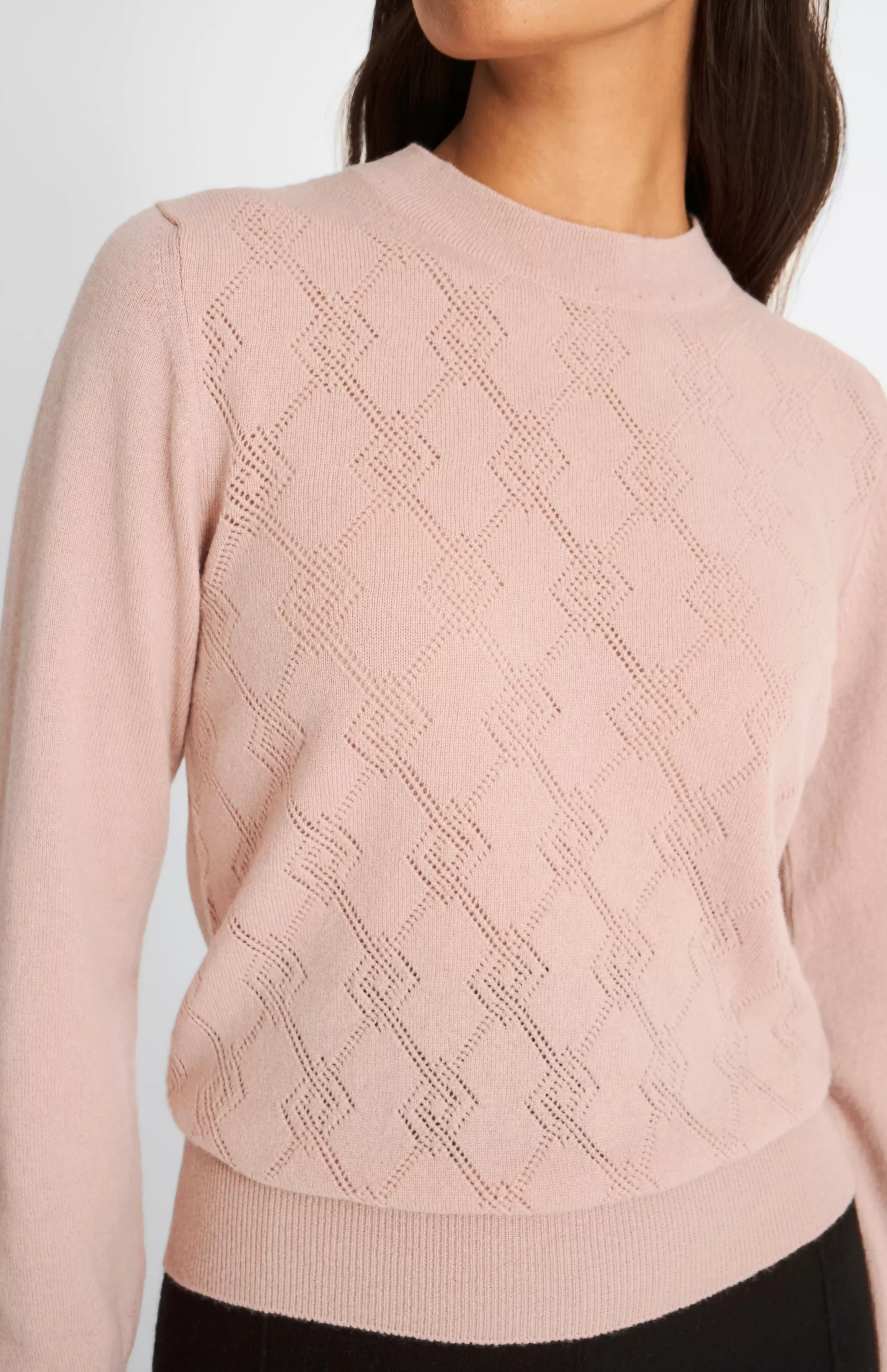 Shop Round Neck Pointelle Argyle Cashmere Jumper In Dusty Pink Men/Women Classic Cashmere