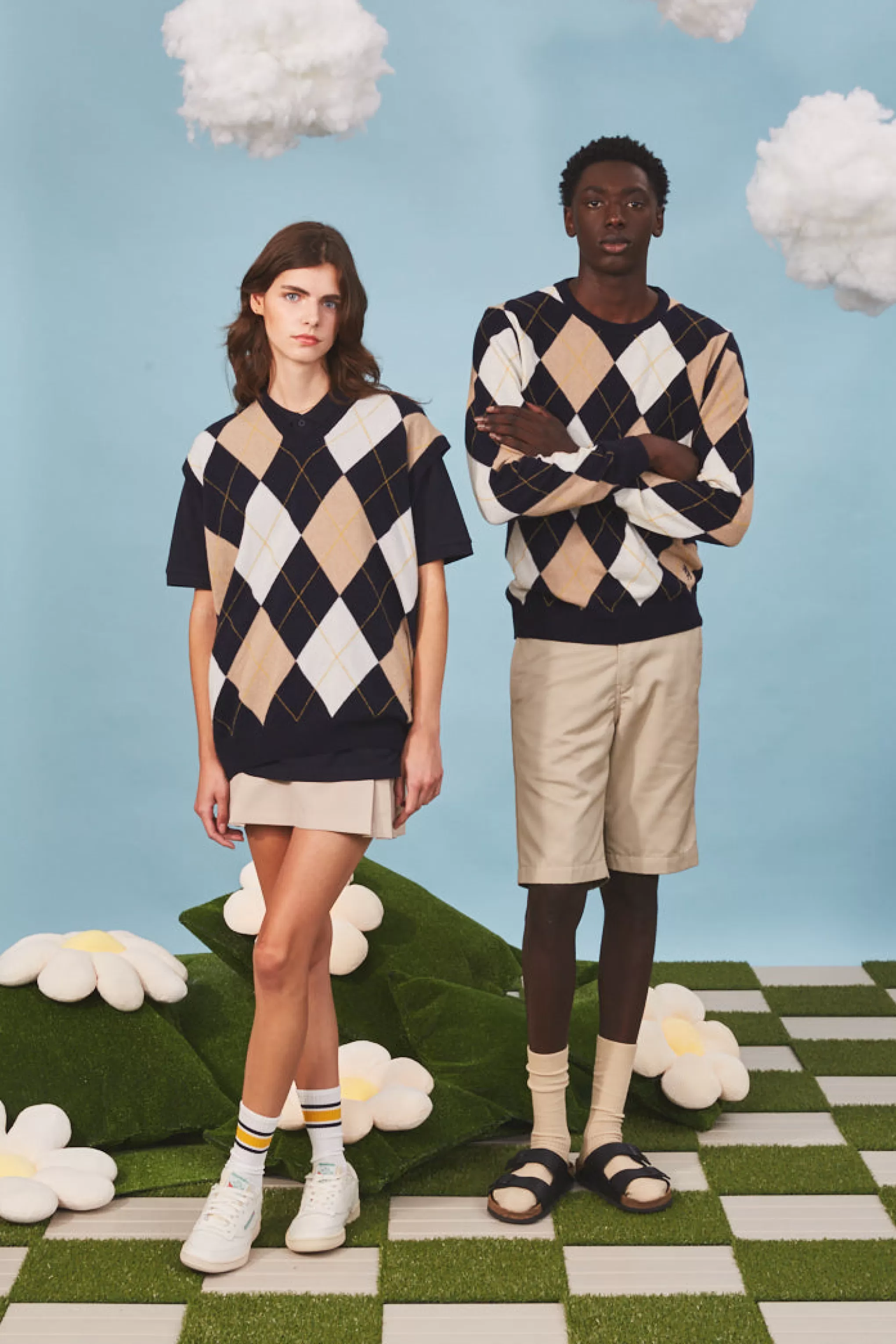 Sale Unisex Allover Argyle Heritage Golf Sleeveless Jumper In Navy And Camel Men/Women V Neck Knits