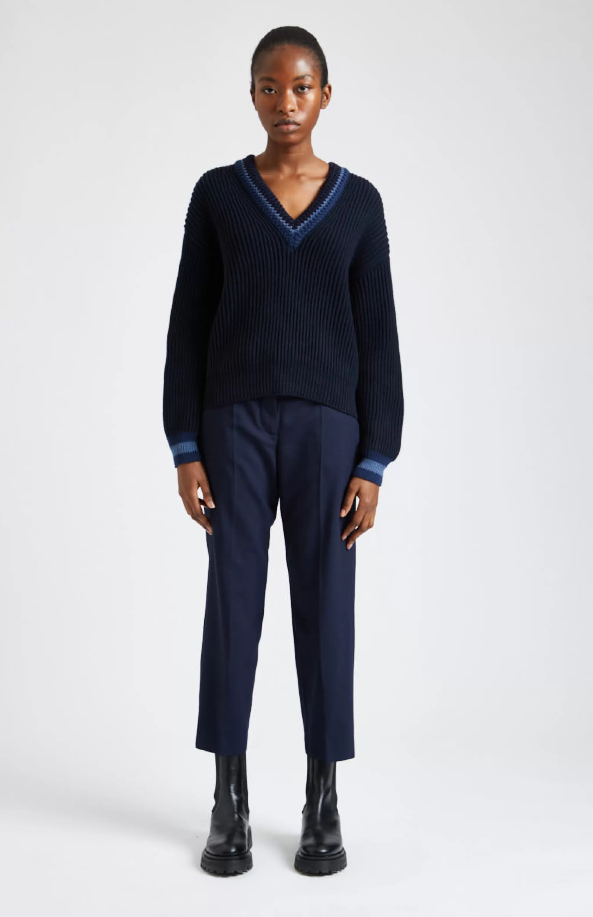 Clearance V Neck Chunky Rib Jumper In Indigo Men/Women V Neck Knits