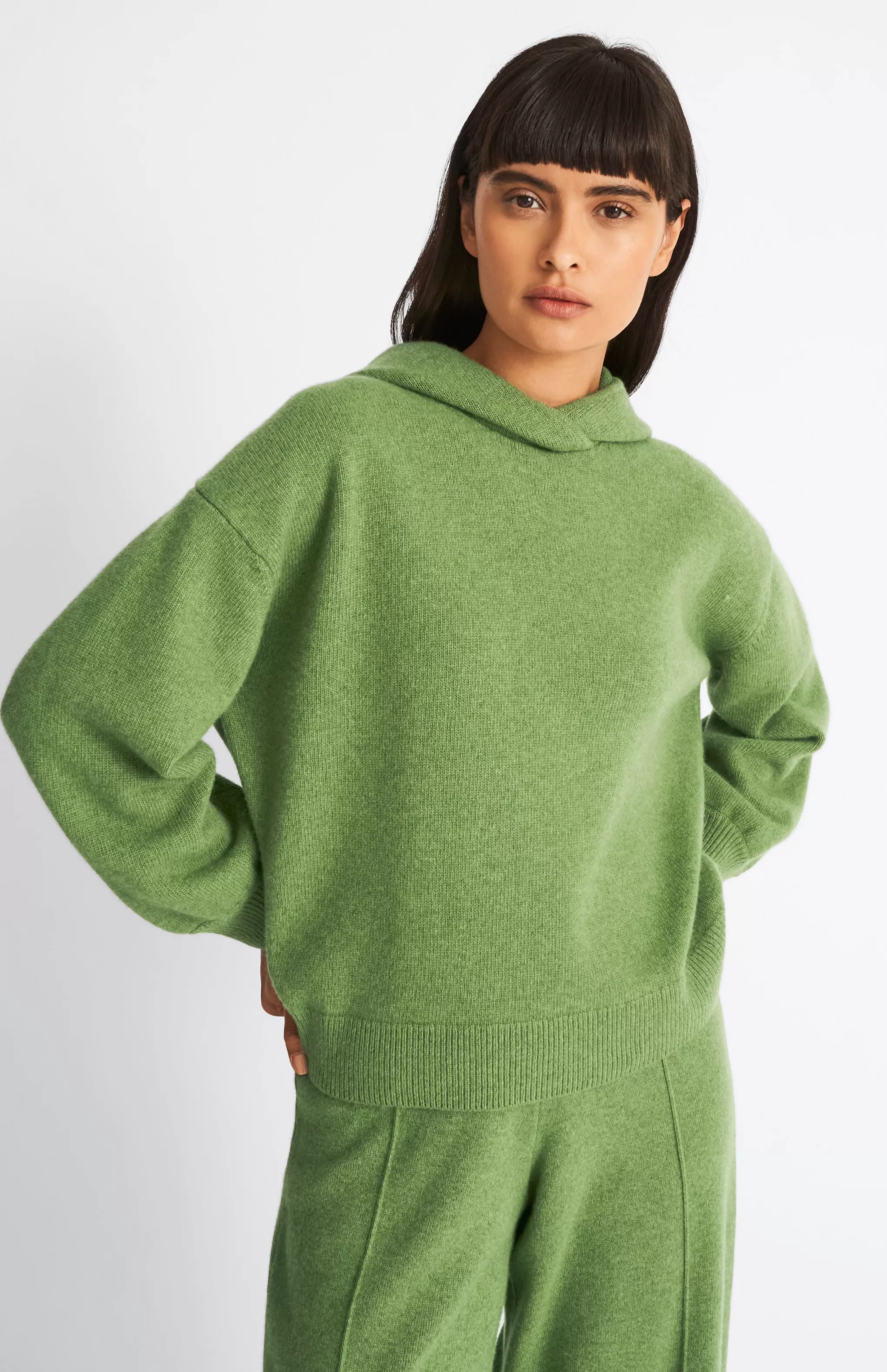 Best Sale Women's Cashmere Blend Hoodie In Wood Sage Men/Women Round Neck Knits