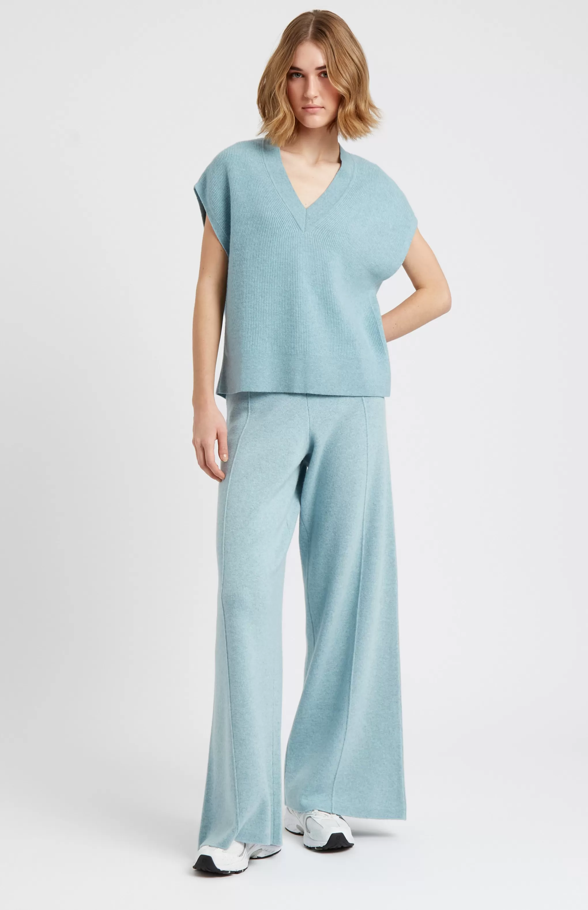Online Women's Cashmere Blend V Neck Sleeveless Jumper In Aqua Melange Men/Women V Neck Knits