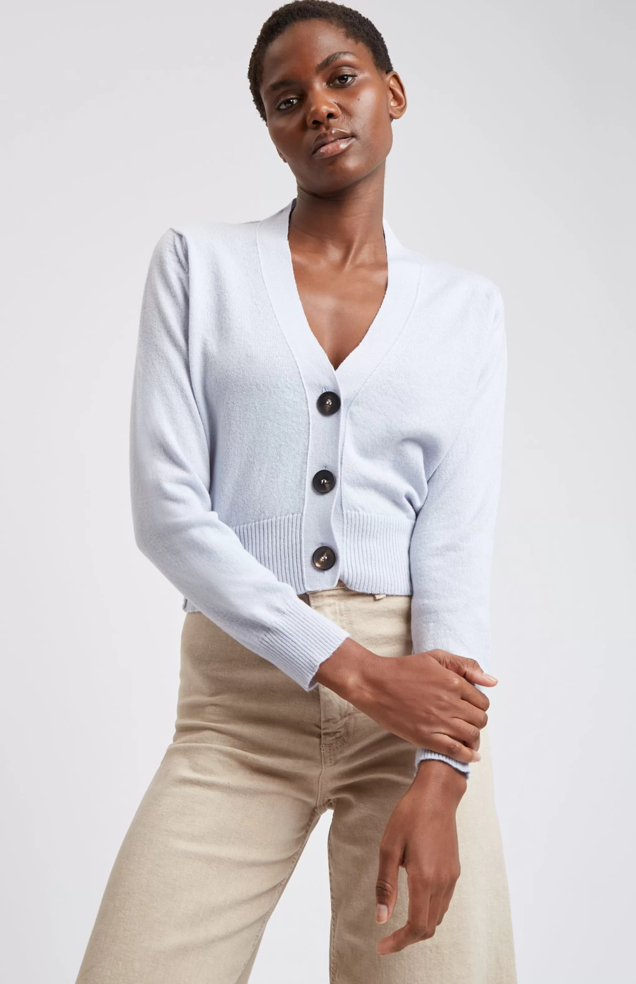 Cheap Women's Cropped Cashmere Cardigan In Light Blue Men/Women Made in Scotland