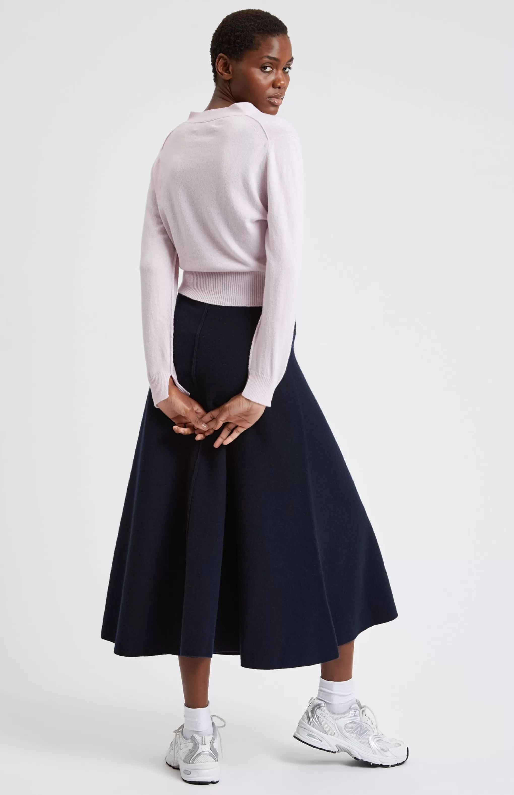 Shop Women's Cropped Cashmere Cardigan In Pink Men/Women Cardigans