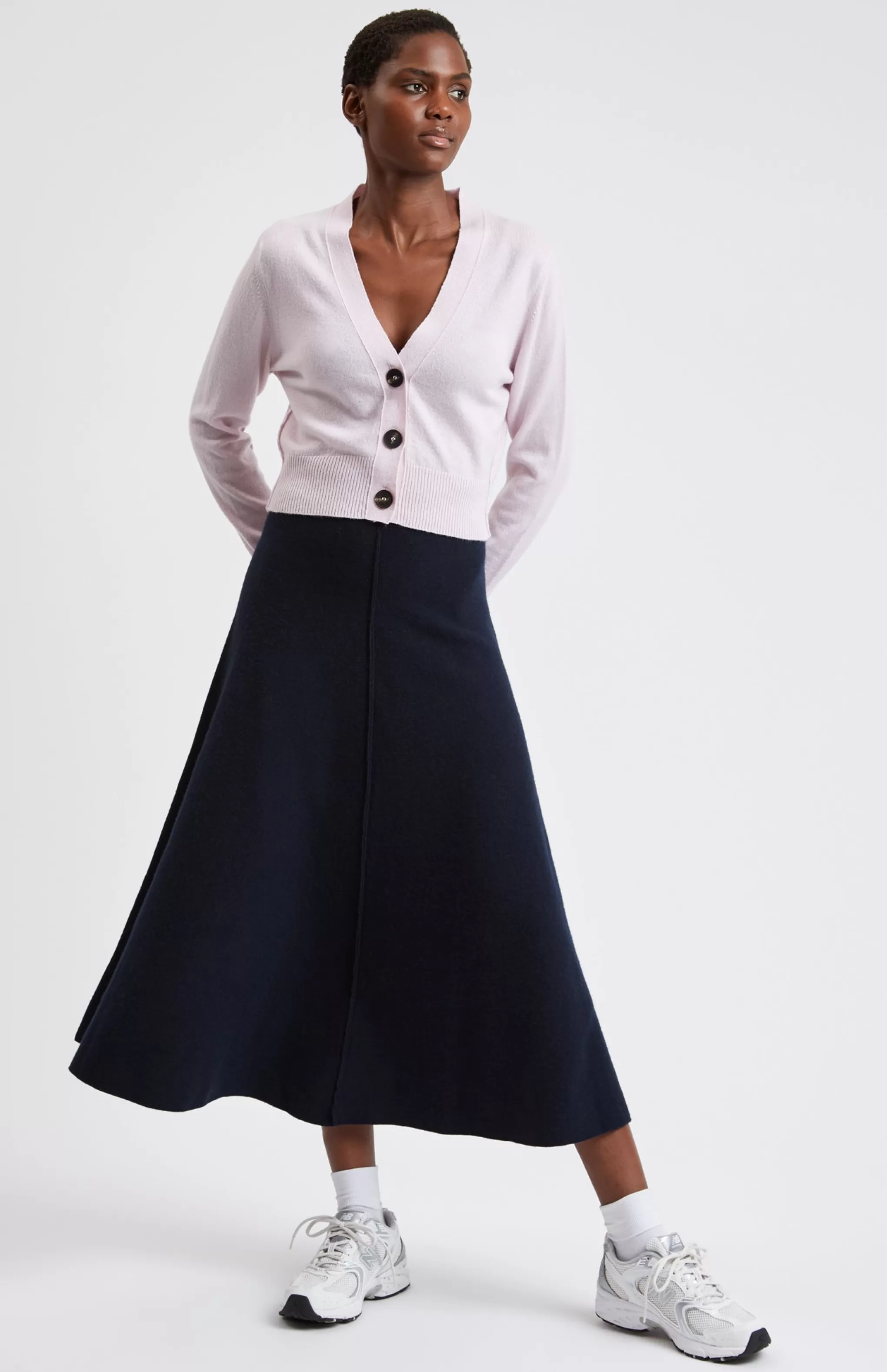Shop Women's Cropped Cashmere Cardigan In Pink Men/Women Classic Cashmere