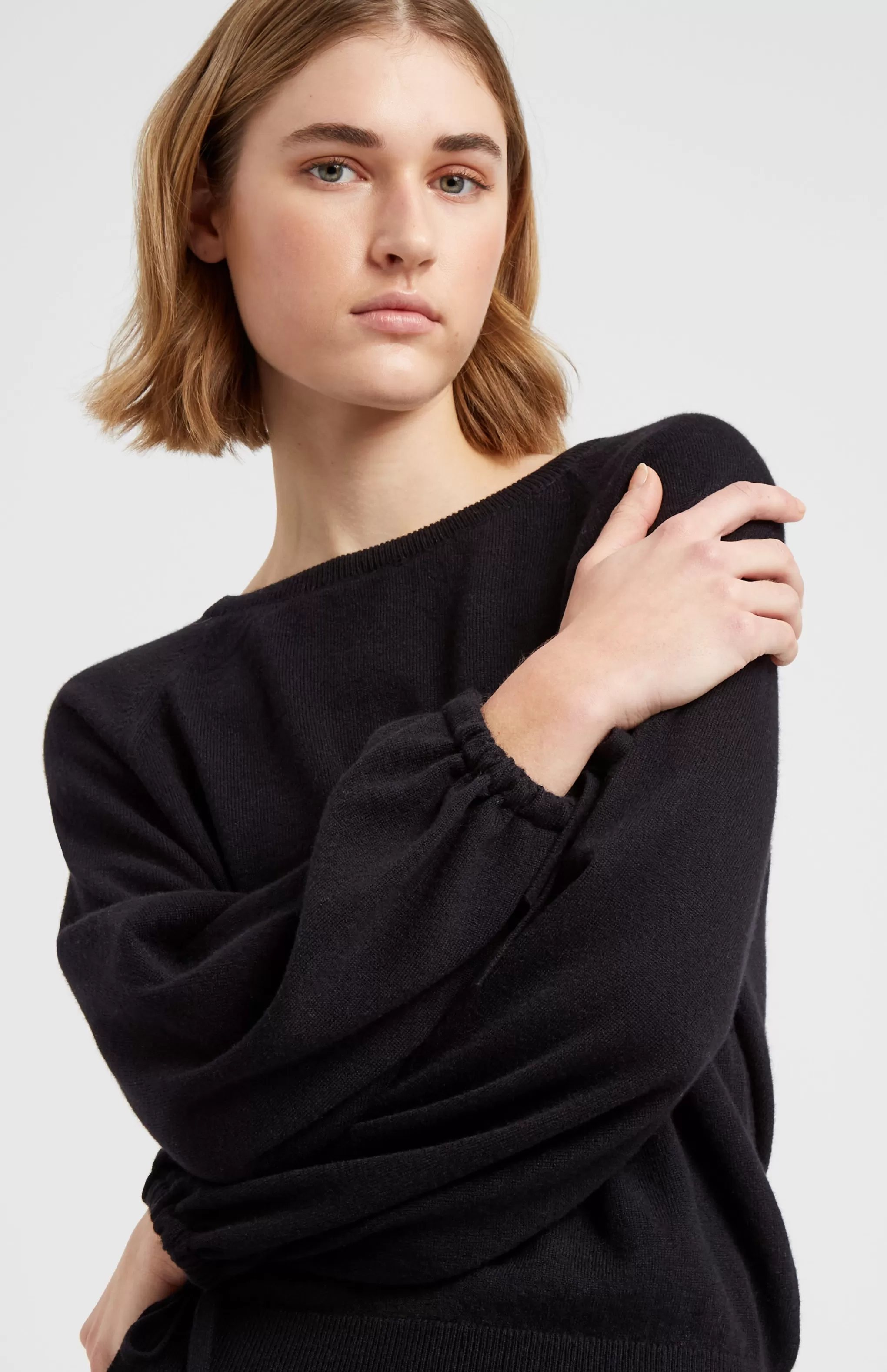 Cheap Women's Lightweight Round Neck Cashmere Jumper In Black Men/Women Round Neck Knits