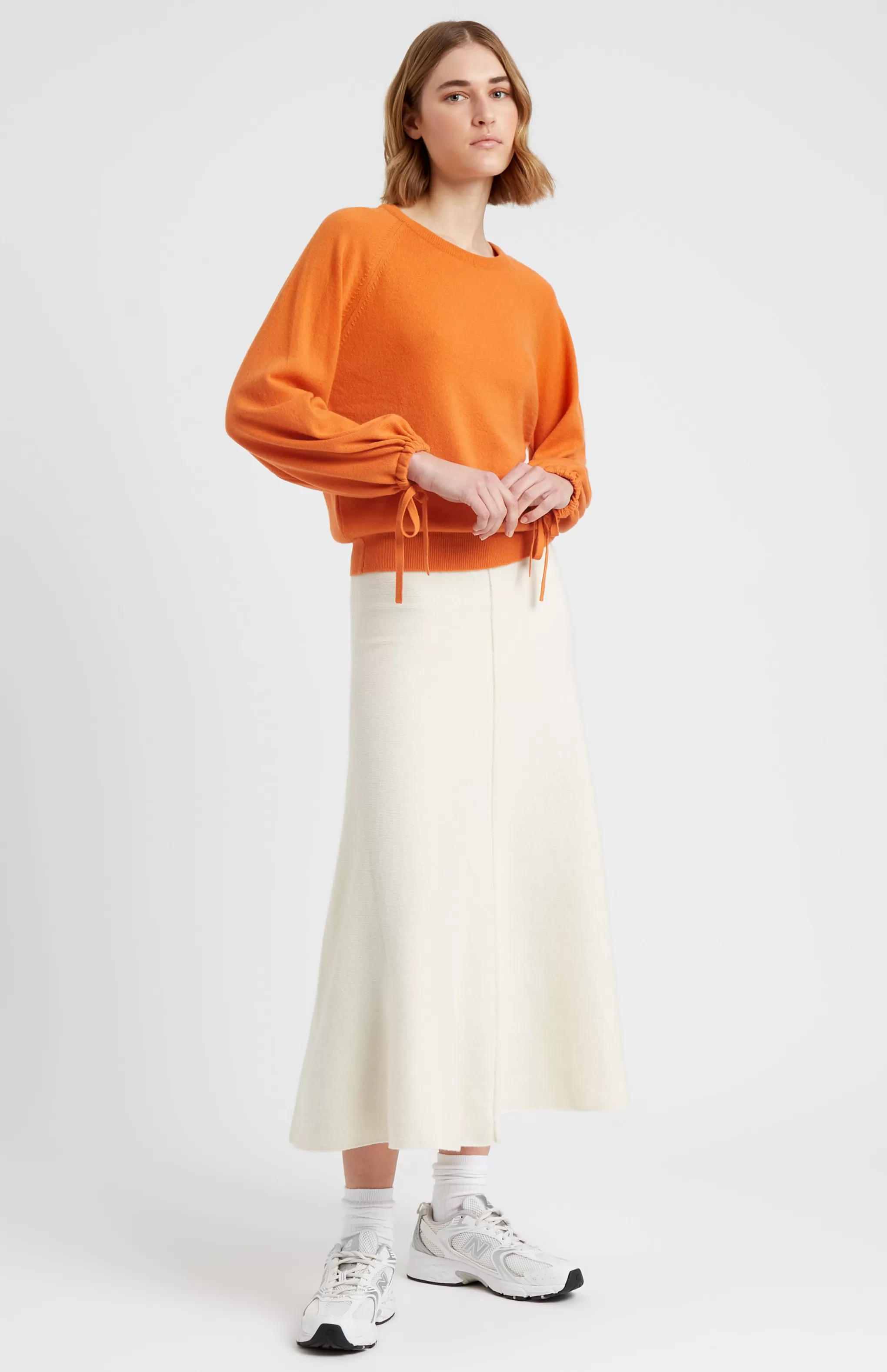 Store Women's Lightweight Round Neck Cashmere Jumper In Burnt Orange Men/Women Made in Scotland