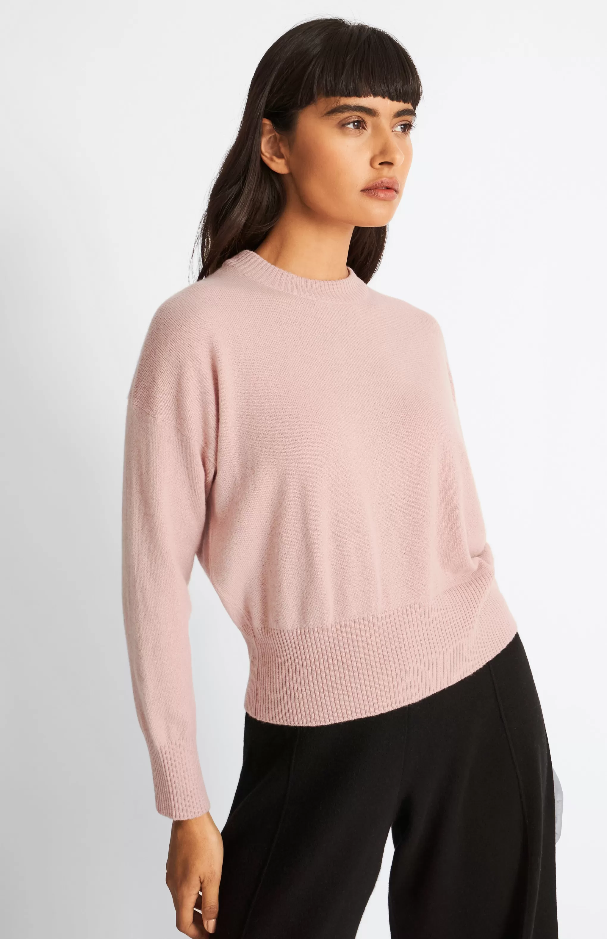 Cheap Women's Lightweight Round Neck Cashmere Jumper In Dusty Pink Men/Women Made in Scotland