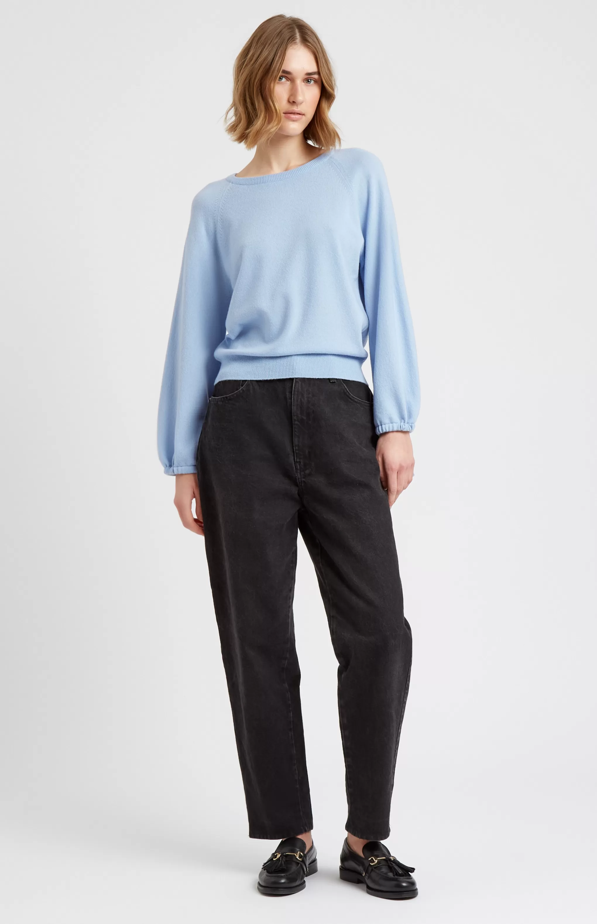 New Women's Lightweight Round Neck Cashmere Jumper In Mirage Blue Men/Women Round Neck Knits