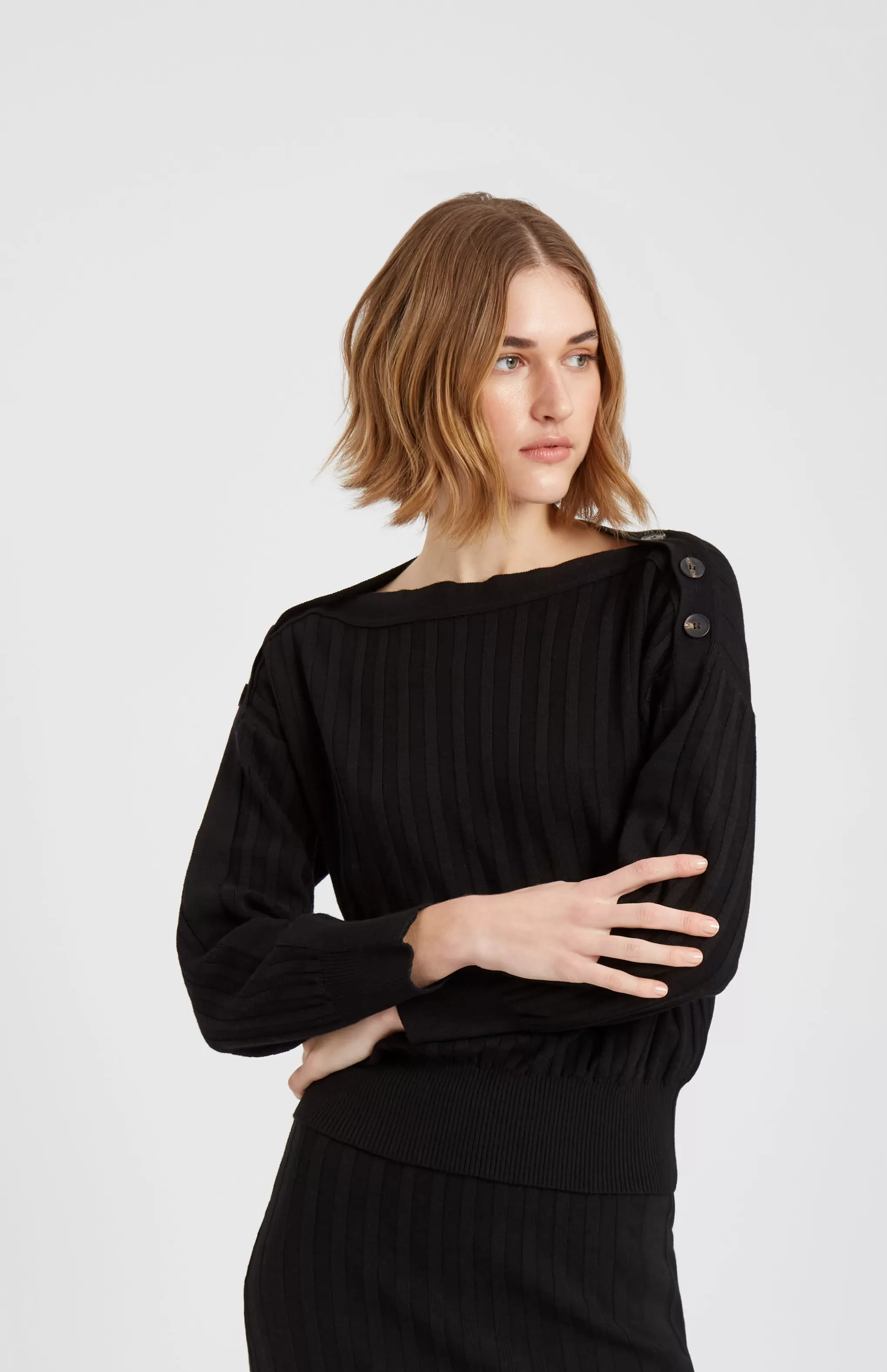 Fashion Women's Round Neck Merino Jumper In Black Men/Women Round Neck Knits