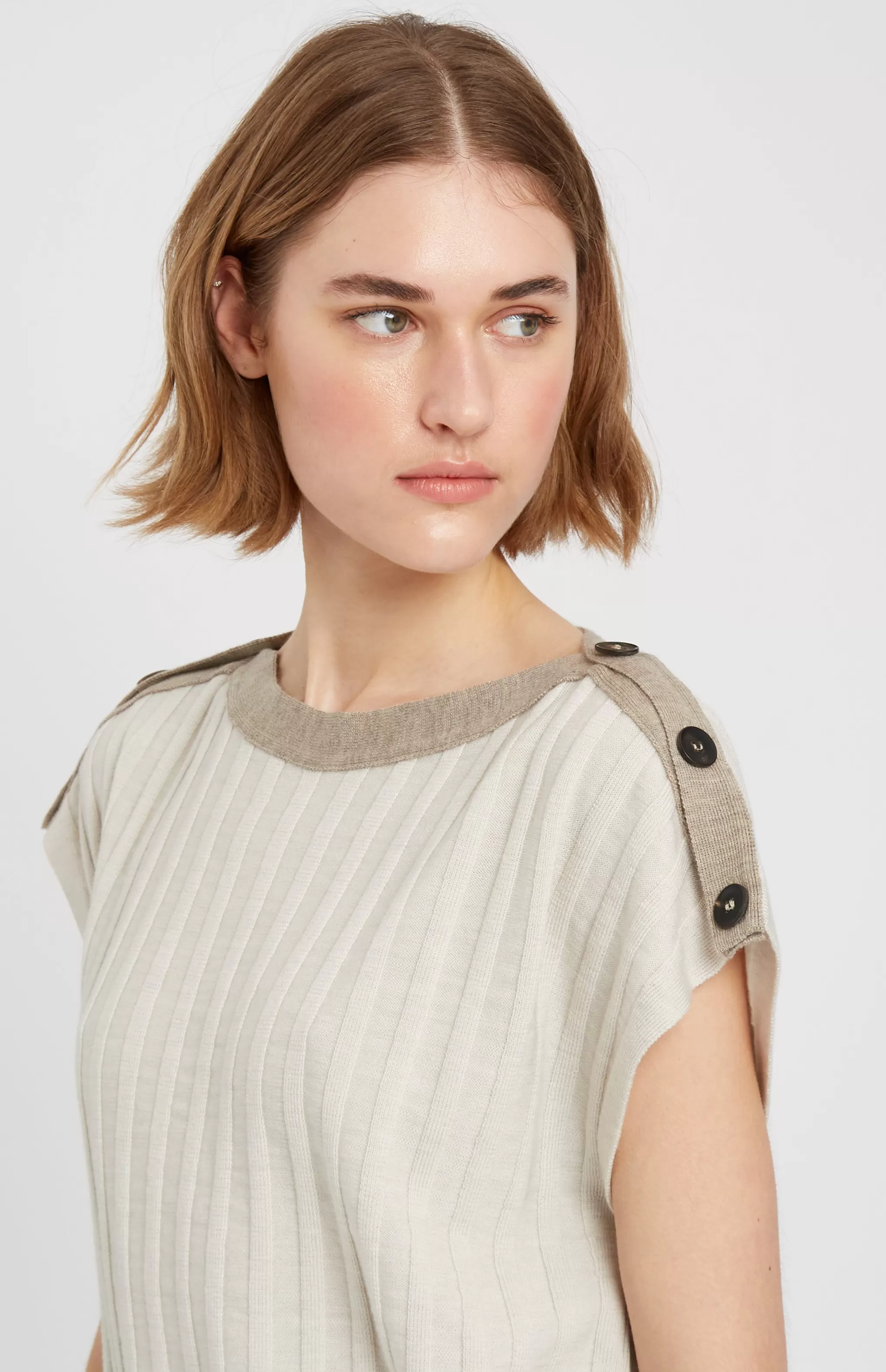 Flash Sale Women's Round Neck Merino Sleeveless Jumper In Natural Men/Women Medium Weight Knits