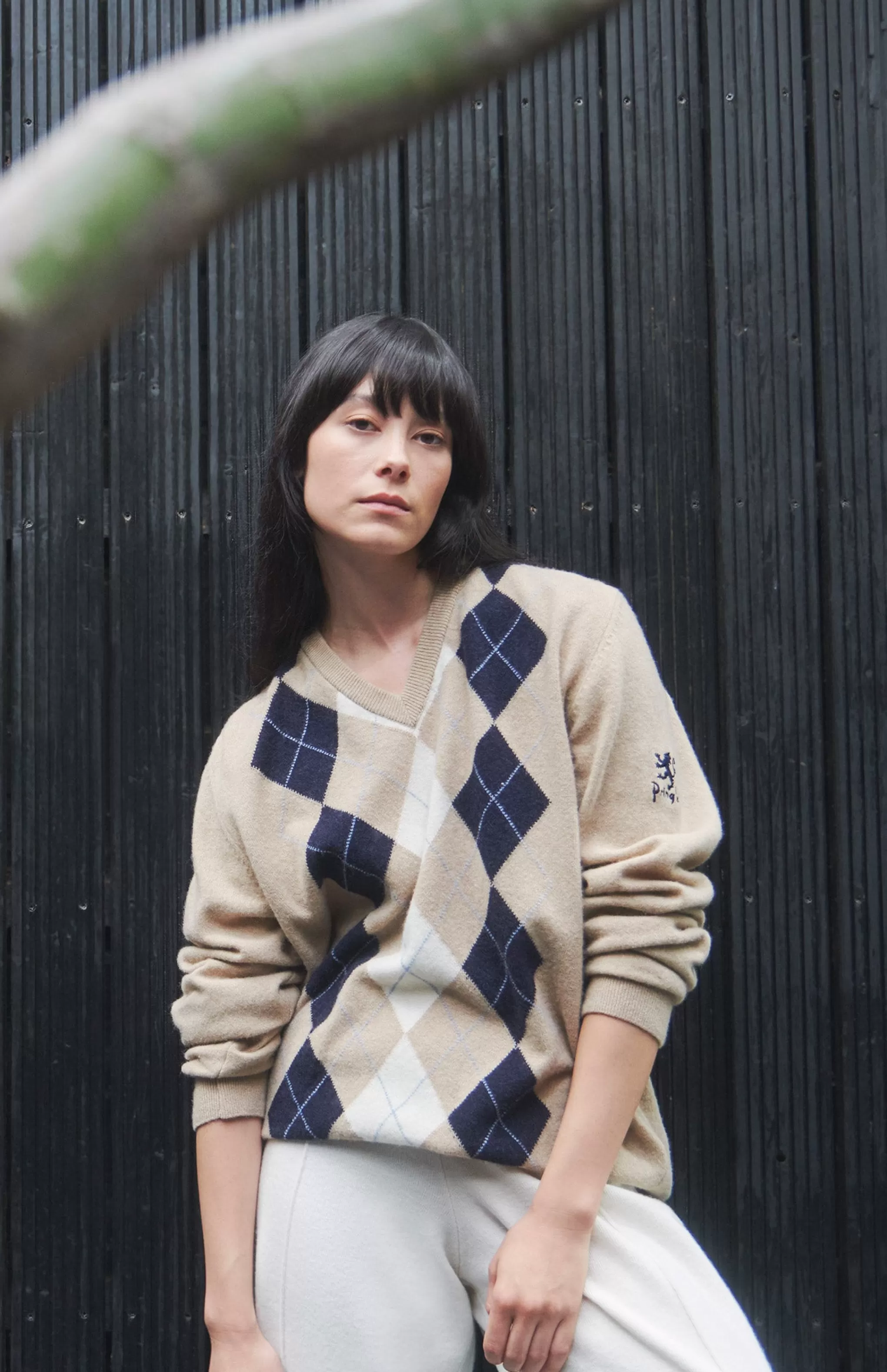 New Women's V Neck Centre Argyle Lambswool Jumper In Camel / Navy Men/Women V Neck Knits