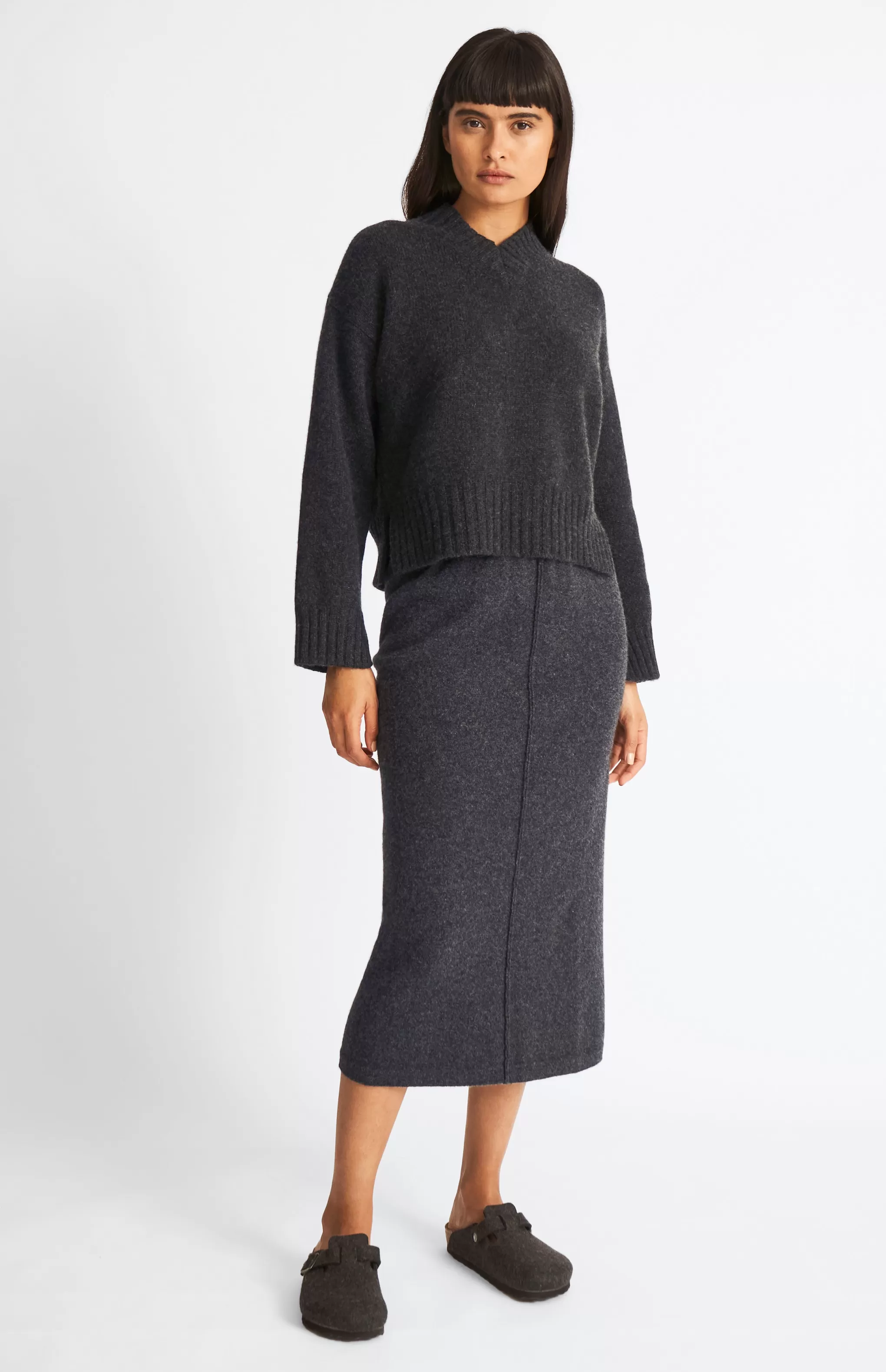 New Women's V Neck Cosy Cashmere Jumper In Charcoal Men/Women Gifts For Women