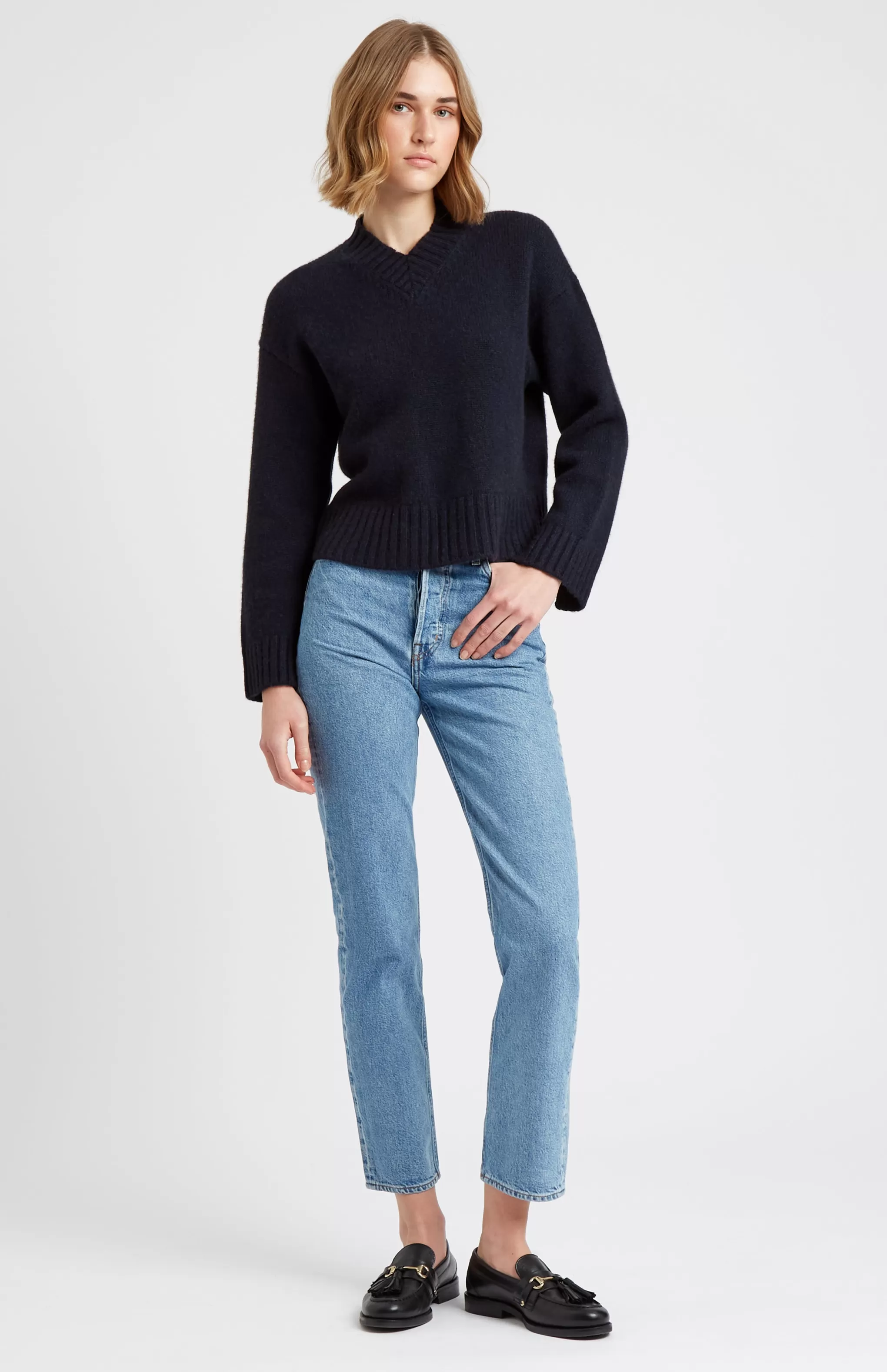 New Women's V Neck Cosy Cashmere Jumper In Midnight Men/Women V Neck Knits