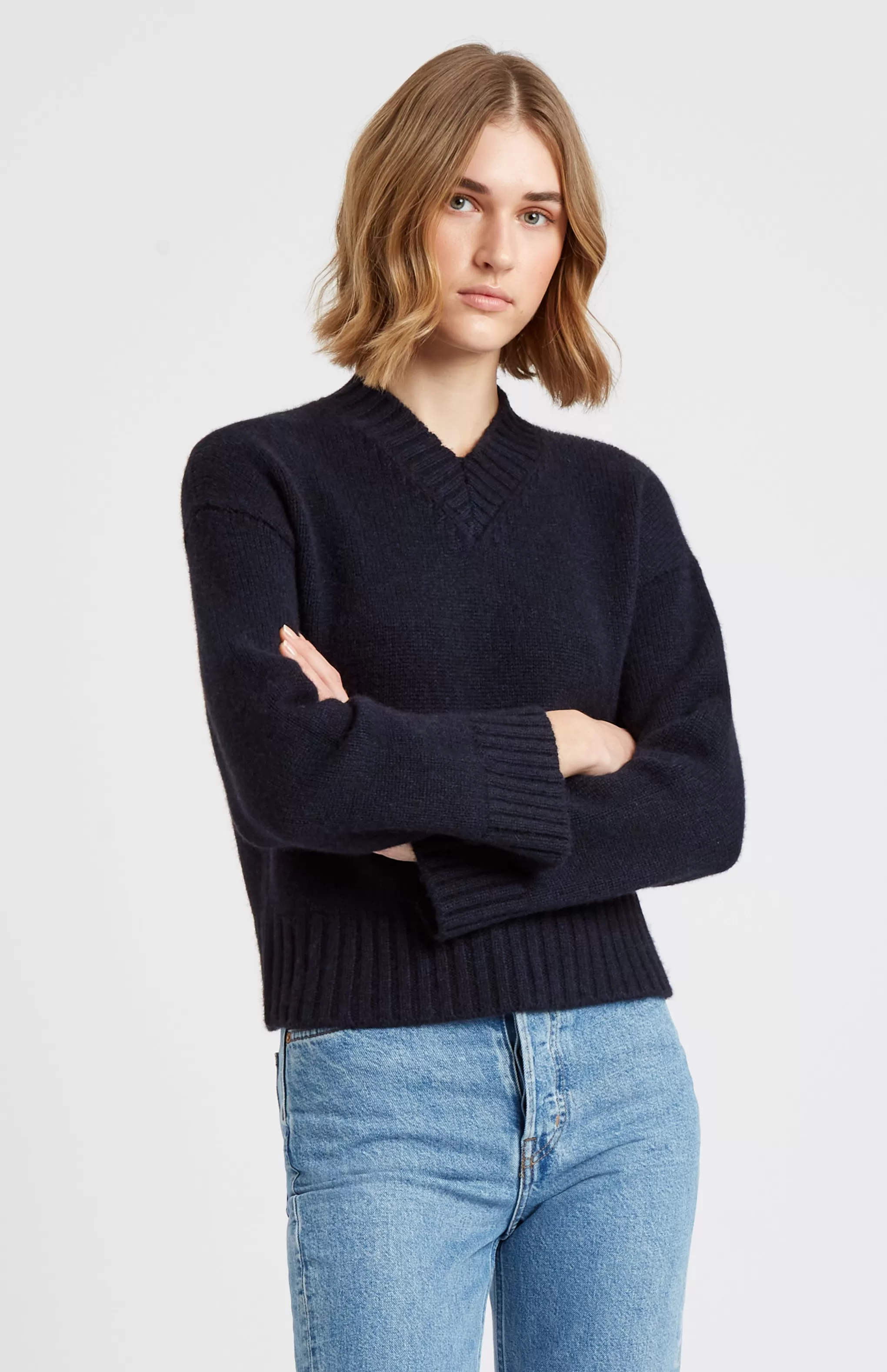 New Women's V Neck Cosy Cashmere Jumper In Midnight Men/Women V Neck Knits