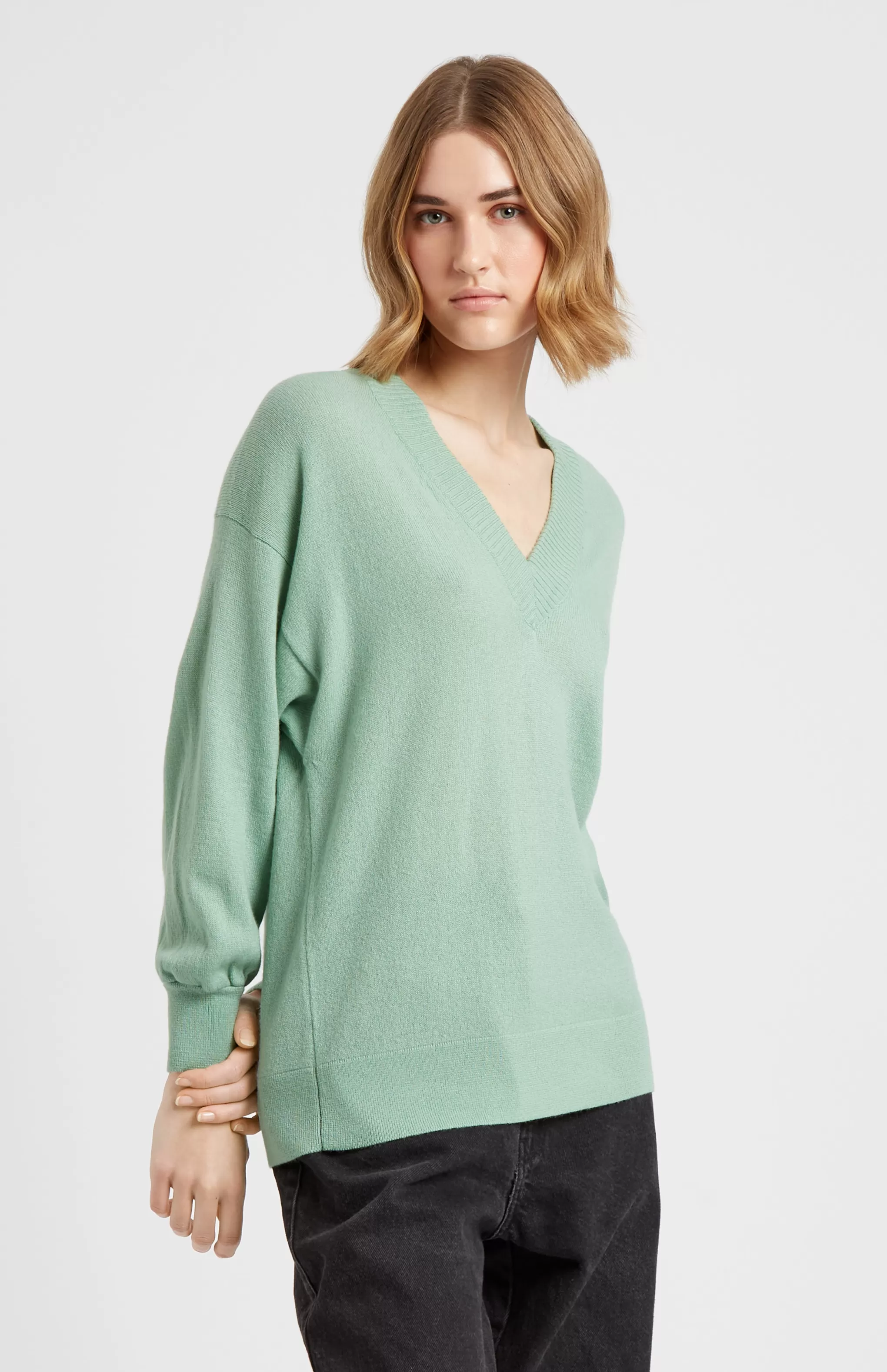 Cheap Women's V Neck Lightweight Cashmere Jumper In Aniseed Green Men/Women V Neck Knits