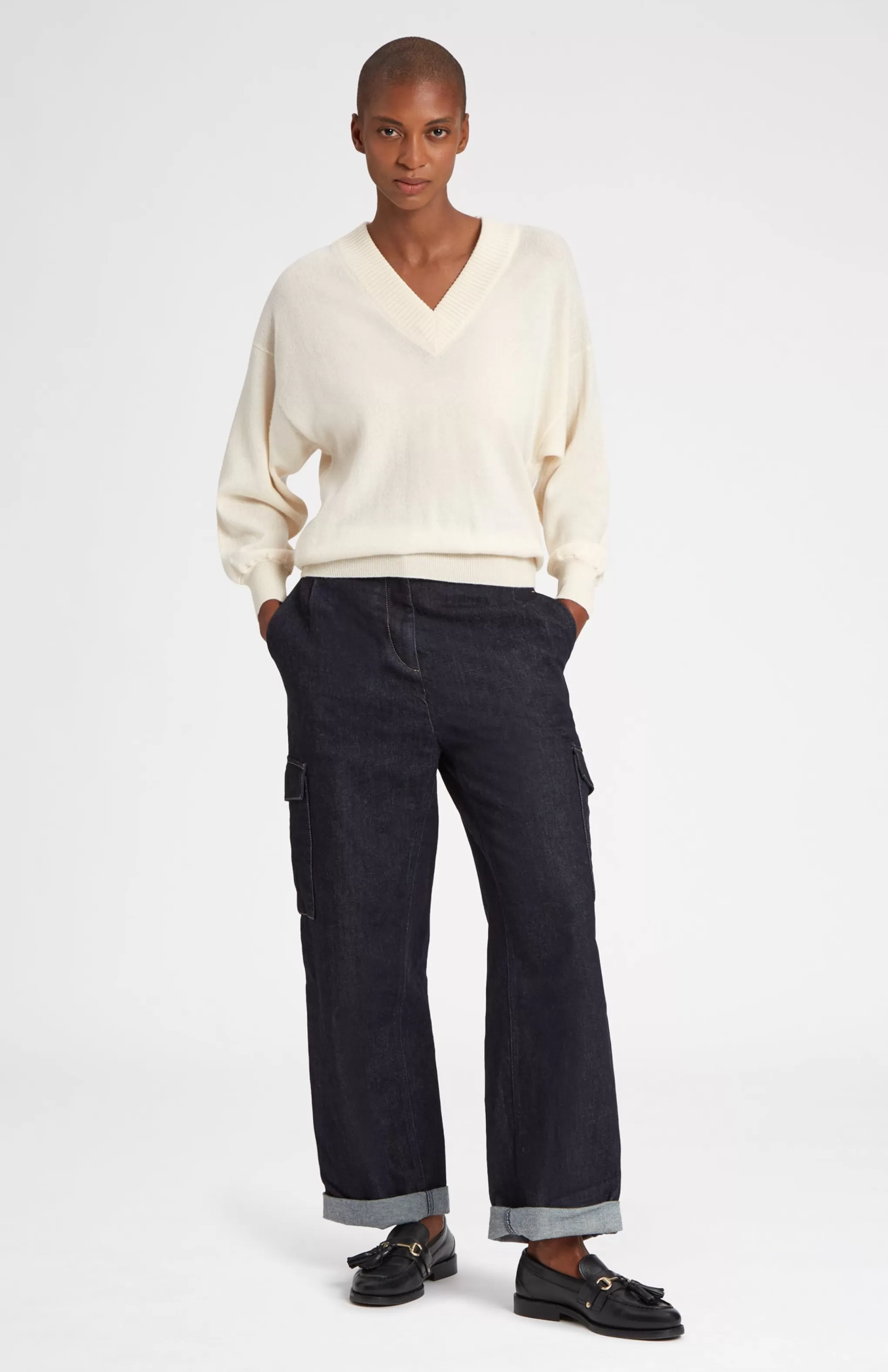 Clearance Women's V Neck Lightweight Cashmere Jumper In Vanilla Cream Men/Women Classic Cashmere